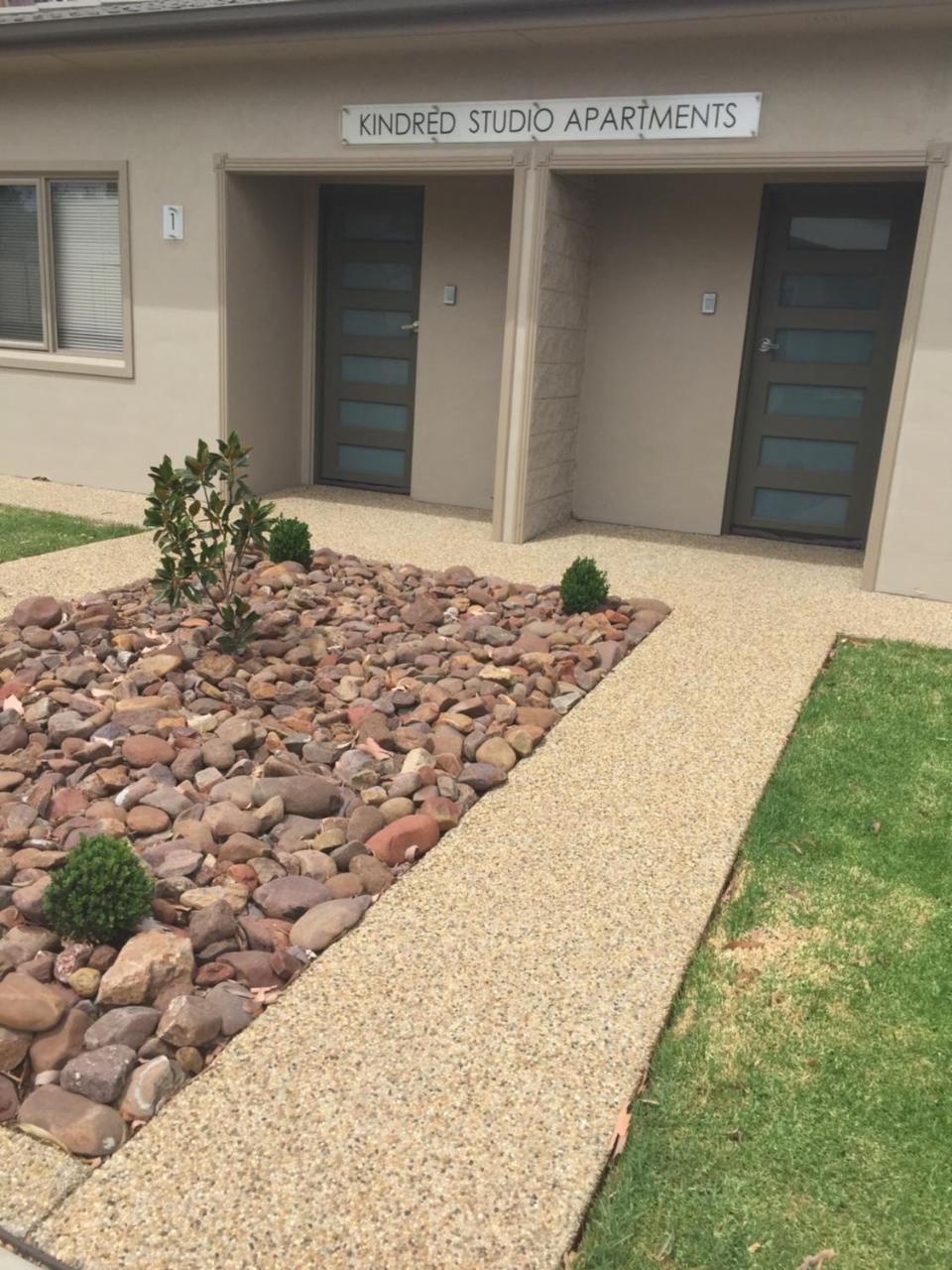 Kindred Studio Apartments Leeton Exteriör bild