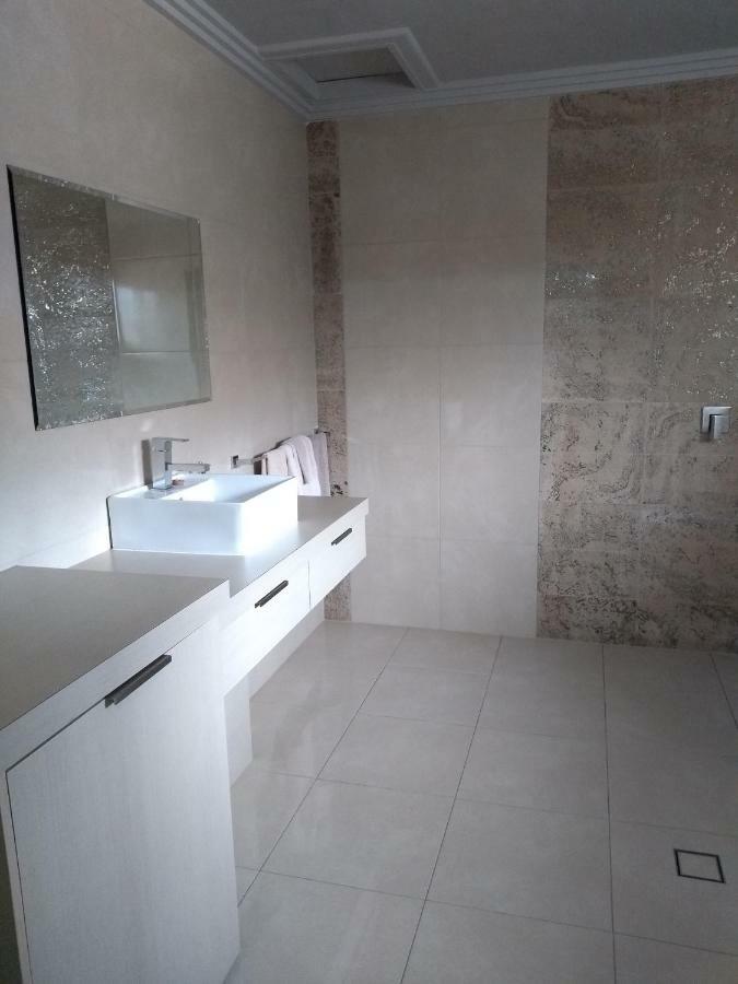 Kindred Studio Apartments Leeton Exteriör bild
